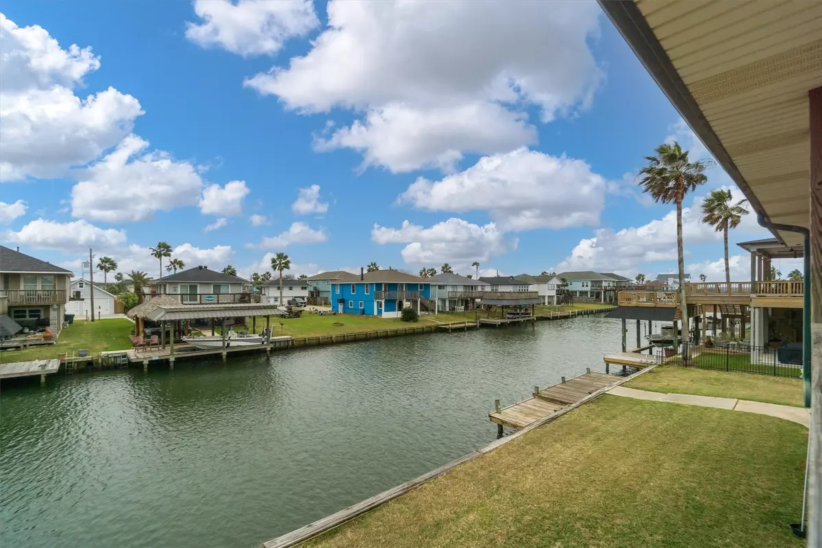 Bayou Vista, TX 77563,547 Pompano ST