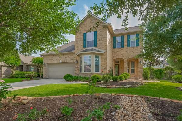 15 Wenoah PL, The Woodlands, TX 77389
