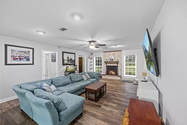 Baytown, TX 77521,3700 September DR