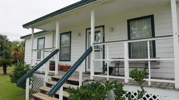 San Leon, TX 77539,646 6th ST