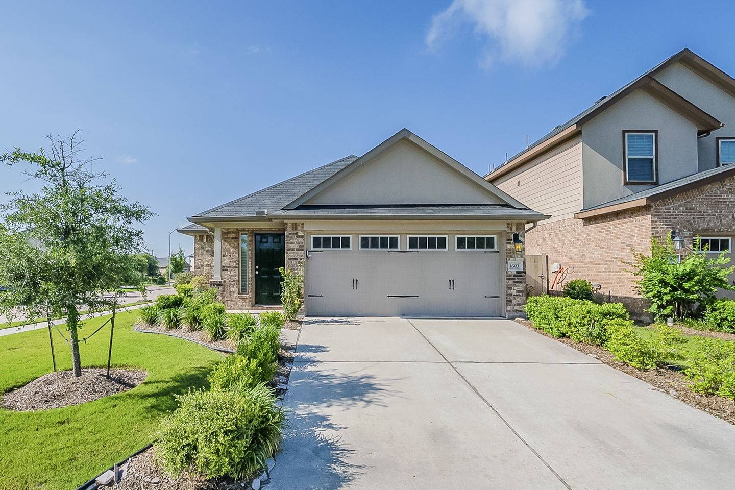1603 N City Oaks LN, Houston, TX 77047