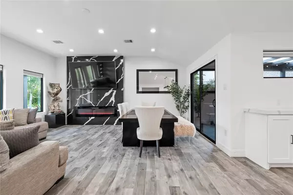 Houston, TX 77096,5202 Beechnut ST