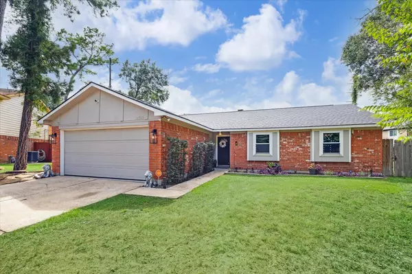 16323 Timber Valley DR, Houston, TX 77070