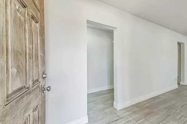 Houston, TX 77045,5323 Knotty Oaks TRL