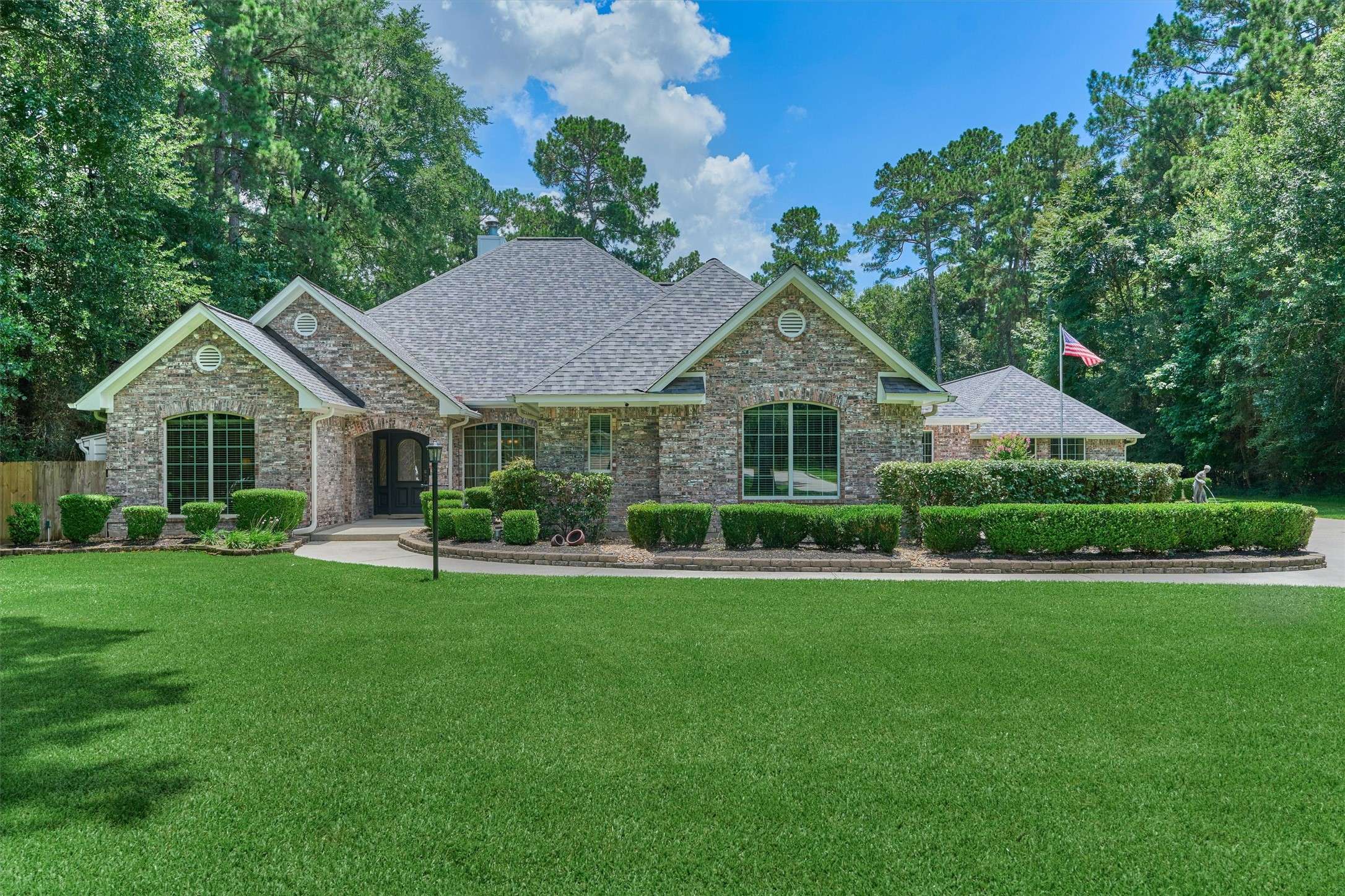 9331 Miller RD, Magnolia, TX 77354
