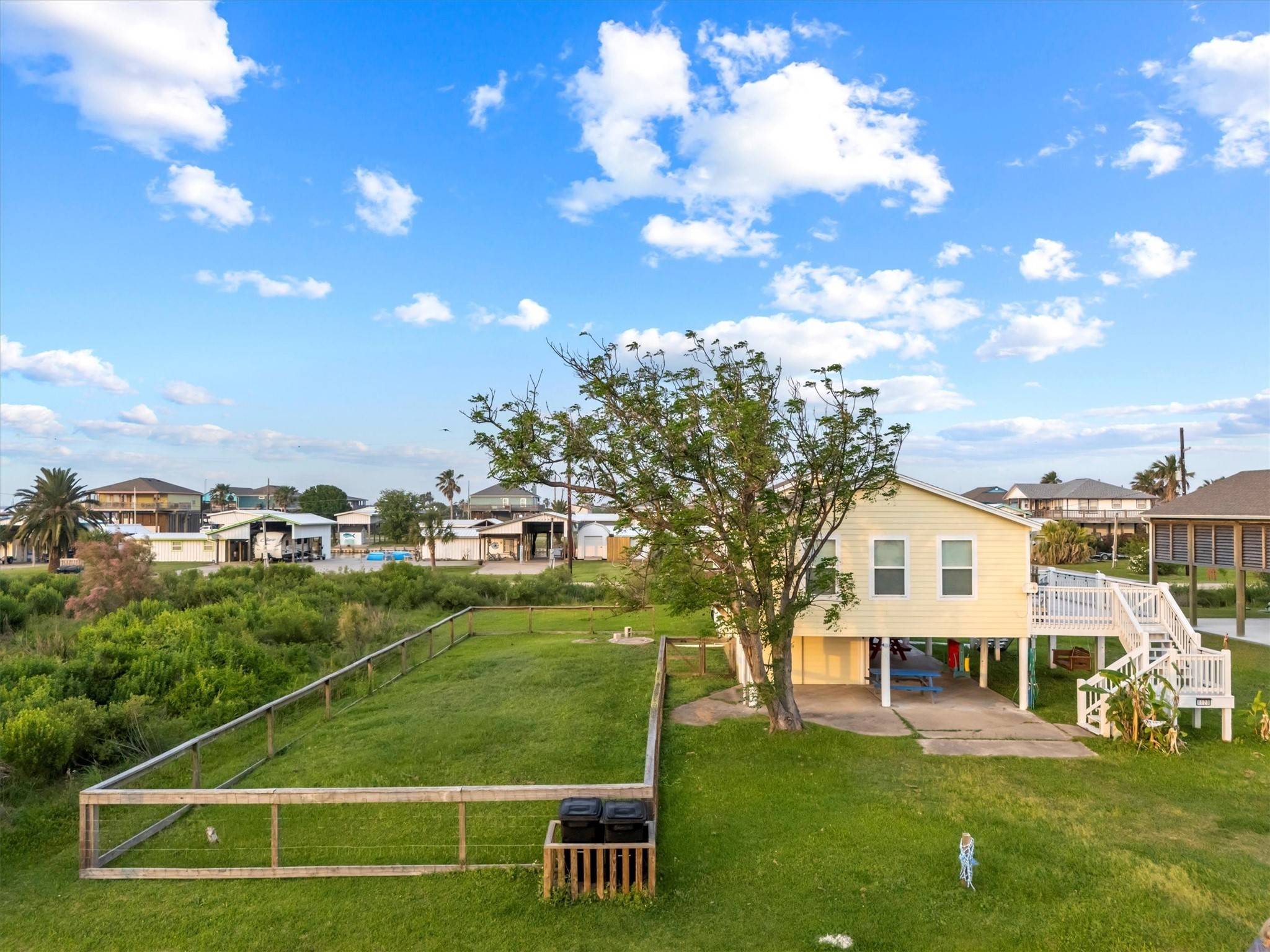 Crystal Beach, TX 77650,1120 N Monkhouse DR