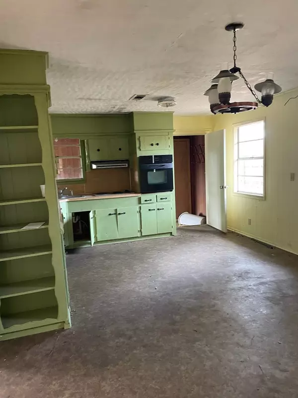 Newton, TX 75966,415 Fair PARK