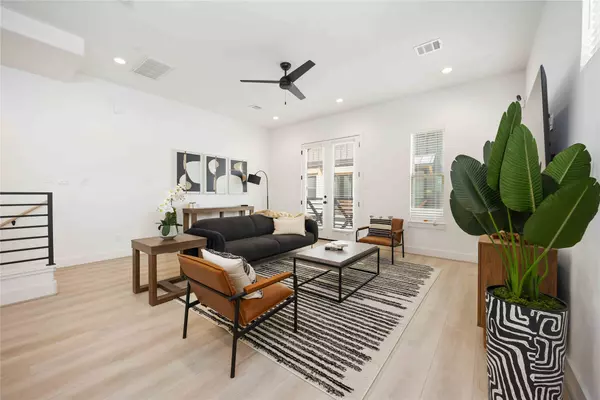 Houston, TX 77055,1909 Johanna DR