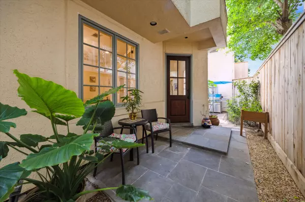 Houston, TX 77019,2207 Dunraven LN