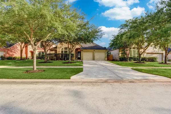 Sugar Land, TX 77479,5426 Linden Rose LN