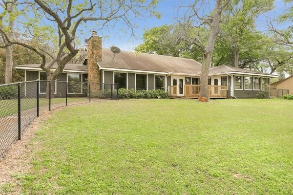 347 Private Road 652,  Sargent,  TX 77414