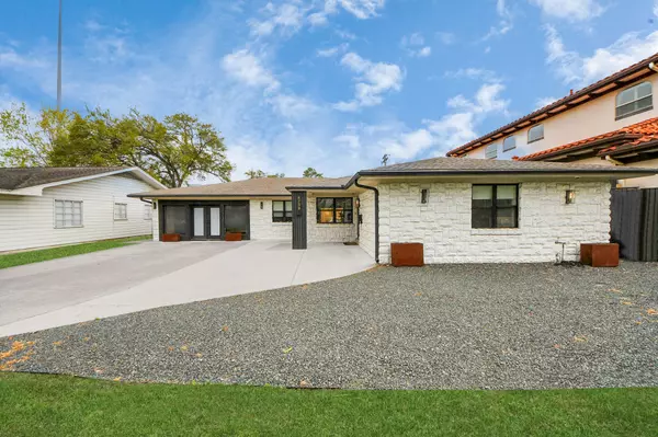 Houston, TX 77027,4738 W Alabama ST