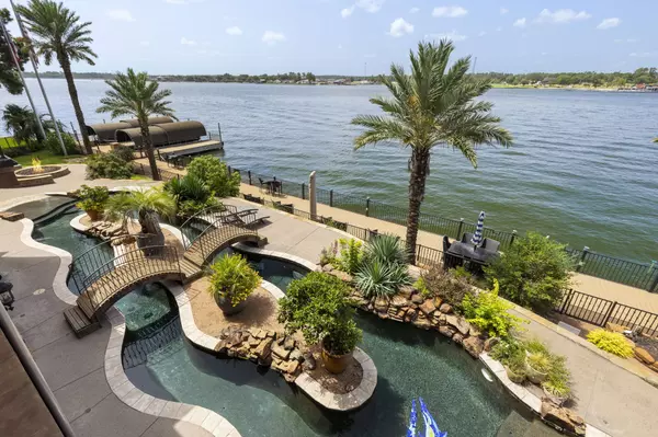 14715 Bay Point LN, Conroe, TX 77356