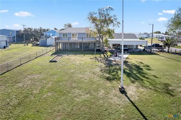 610 N 13th AVE,  Port O Connor,  TX 77982