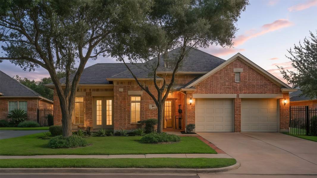 1814 Shadow Lake DR, Sugar Land, TX 77479
