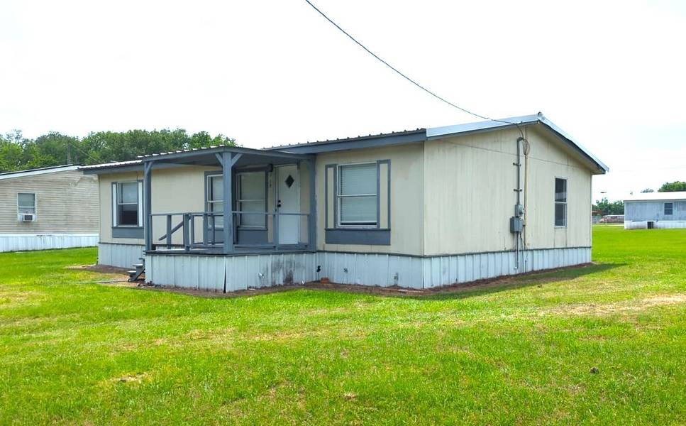 115 Ava LN, Trinity, TX 75862