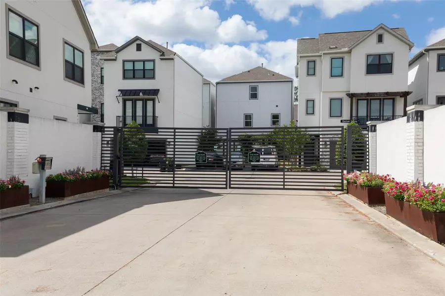 1740 Ojeman Point LN, Houston, TX 77055