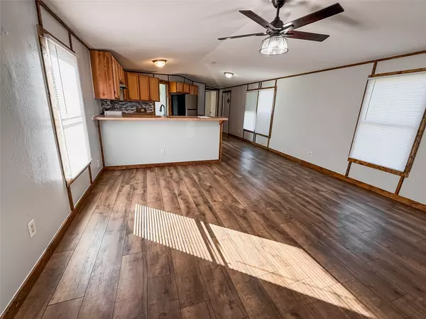 Alvin, TX 77511,861 County Road 947 #C