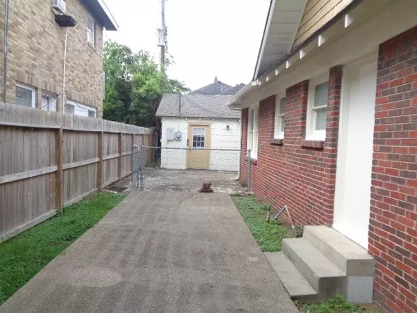 Houston, TX 77023,4618 Clay ST
