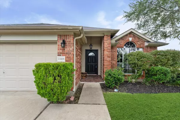 Houston, TX 77085,13419 Corinthian Pointe DR