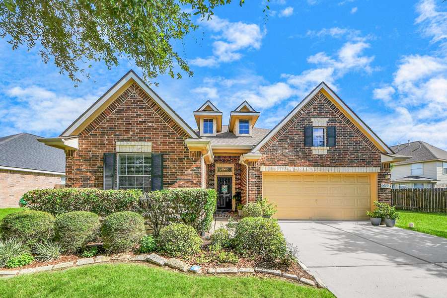 5015 Creekside AVE, Baytown, TX 77523