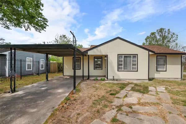 4833 Brinkley ST,  Houston,  TX 77033