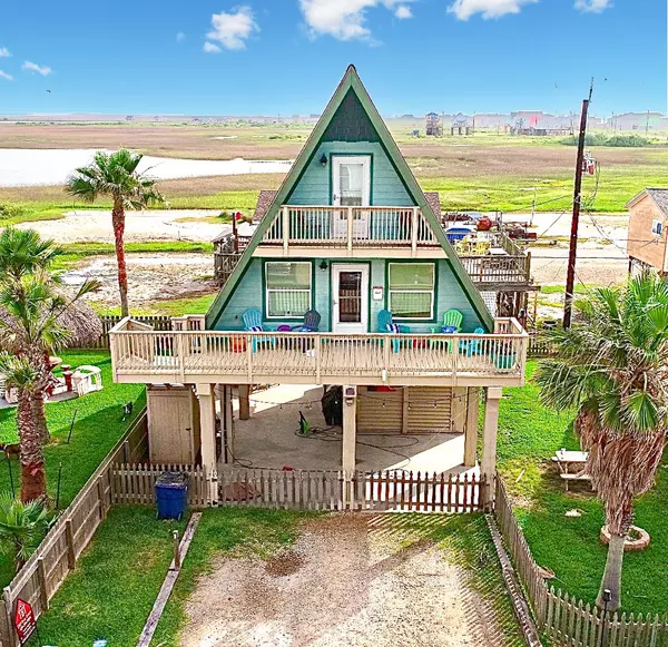 234 Sandpebble PL, Surfside Beach, TX 77541