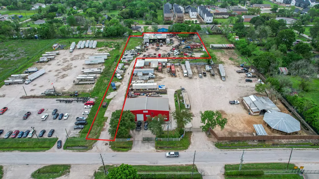 270 E Anderson RD, Houston, TX 77047