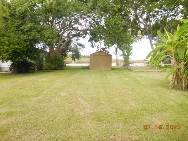 Matagorda, TX 77457,673 County Road 257