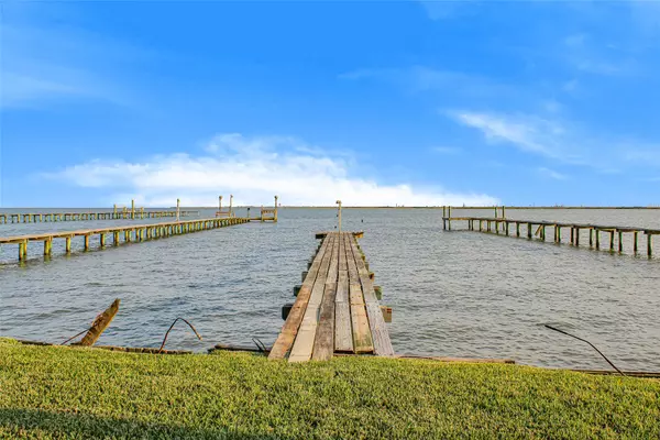 San Leon, TX 77539,1437 John