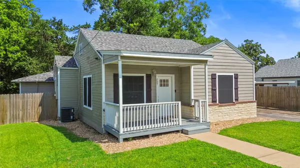 207 N Commerce ST, Bremond, TX 76629