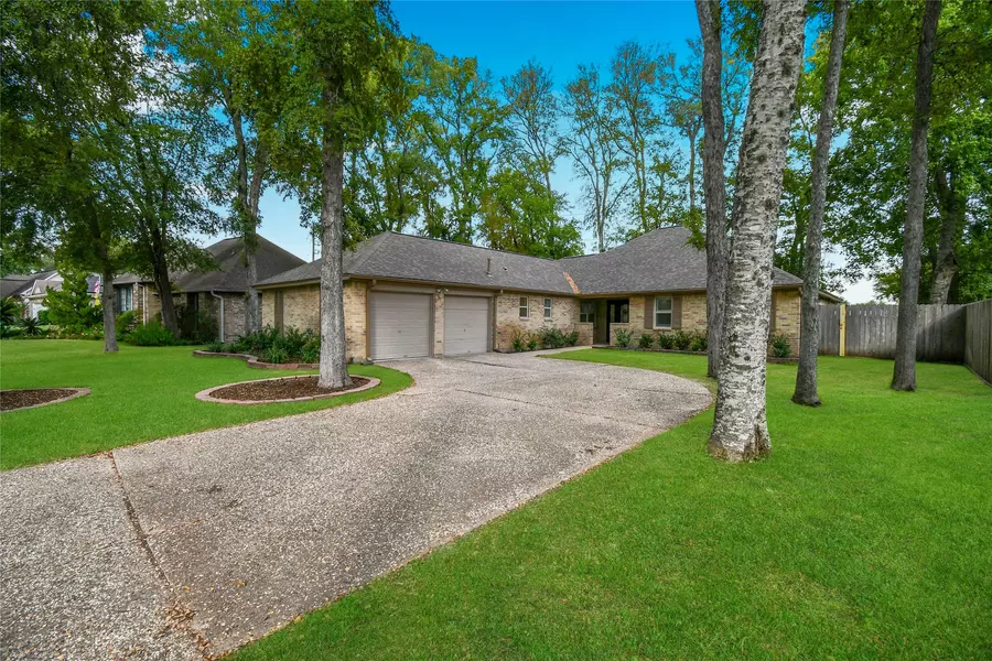 918 Bent Creek CT, Richmond, TX 77406