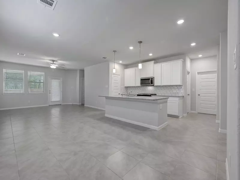 18745 Timber Glen DR, Montgomery, TX 77316