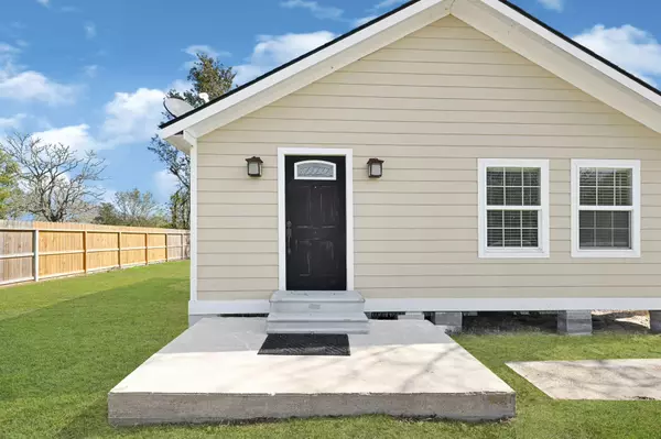 Santa Fe, TX 77517,2113 Cemetery RD