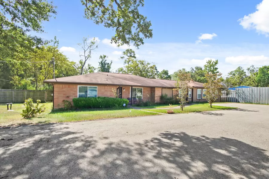 5302 Treaschwig RD, Spring, TX 77373