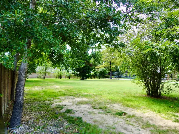 Tomball, TX 77375,204 S Vernon ST