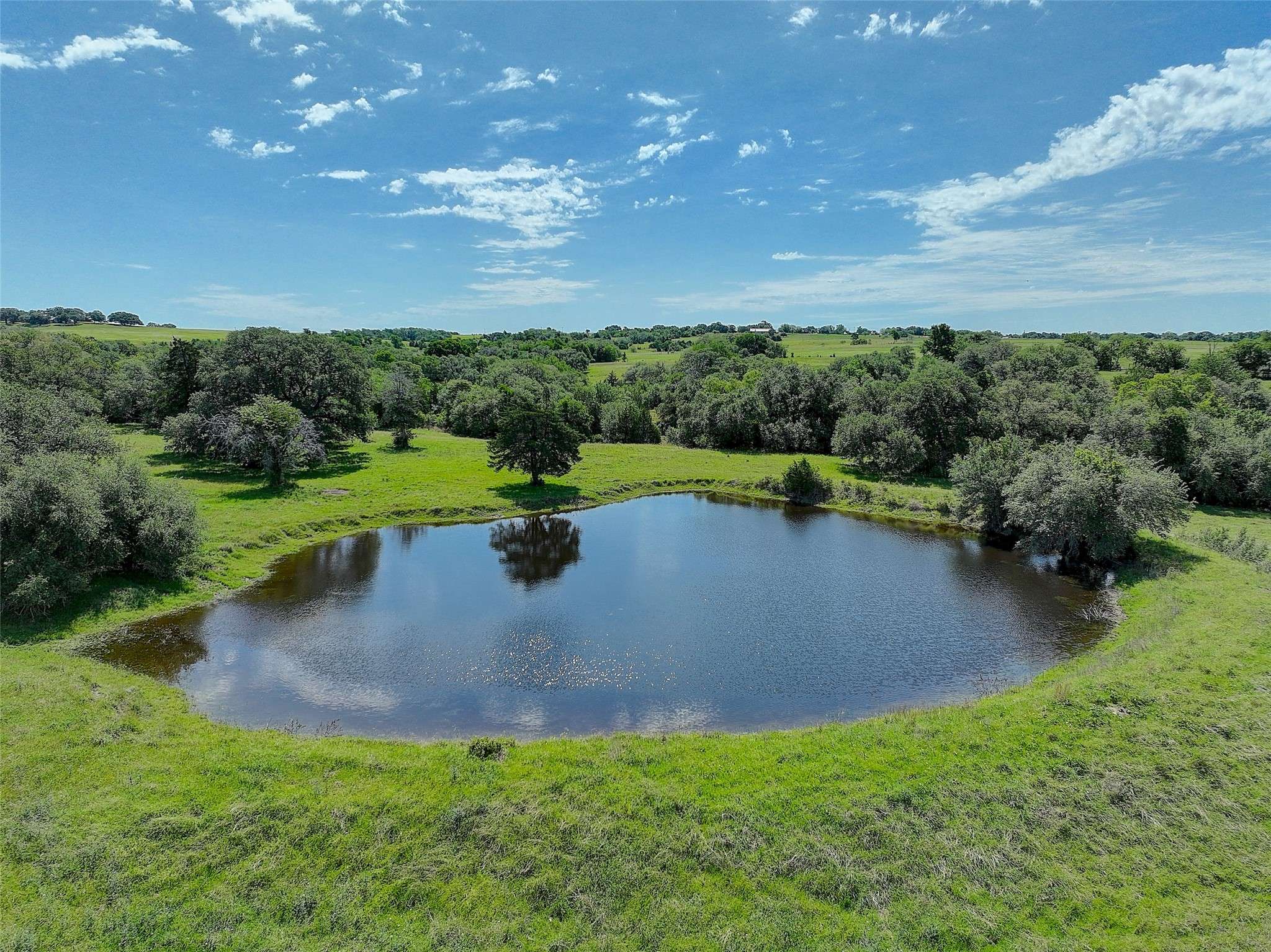 4739 Creamer Creek Rd, La Grange, TX 78945