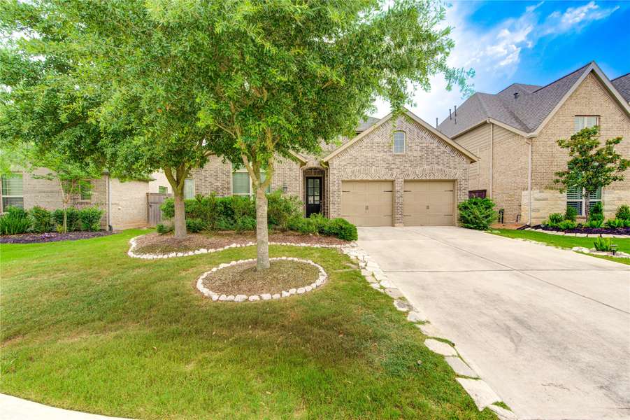 28418 Asher Falls LN, Fulshear, TX 77441