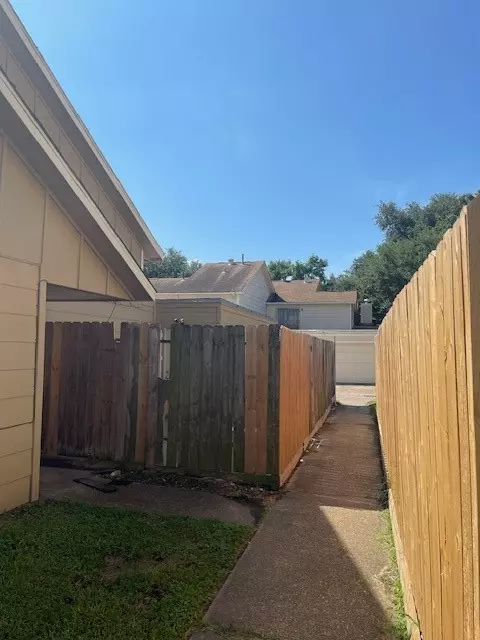 Houston, TX 77039,12235 W W Village DR #D