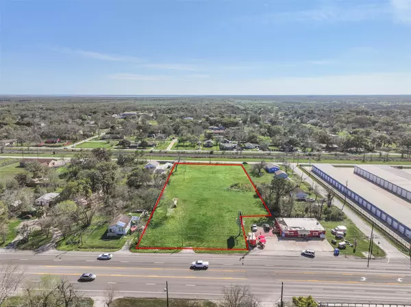 Hitchcock, TX 77563,7115 Highway 6