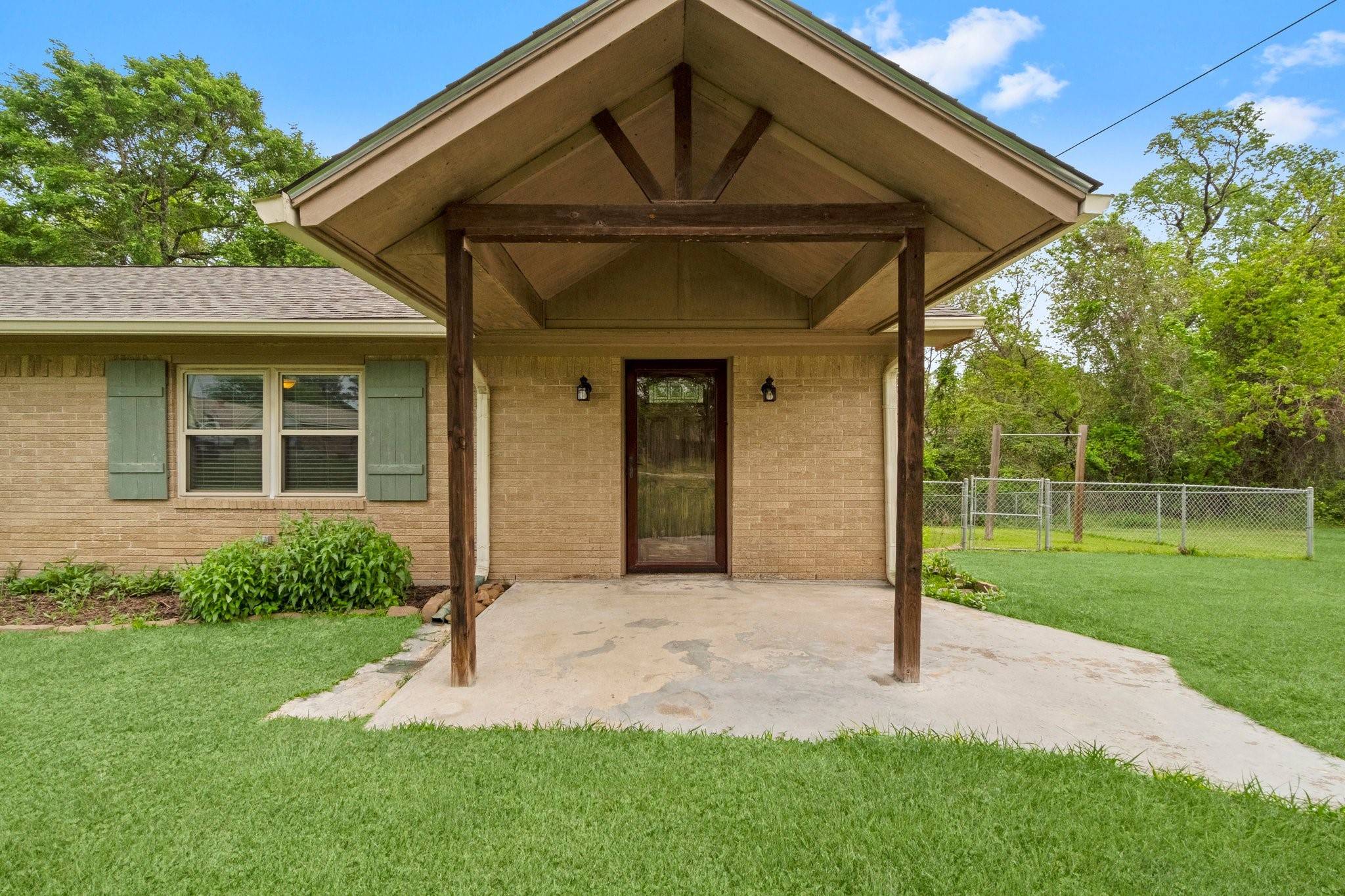 Onalaska, TX 77360,139 Florence DR