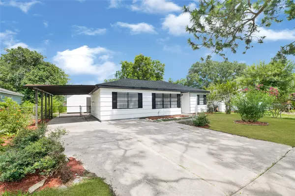 13915 Nitida ST, Houston, TX 77045