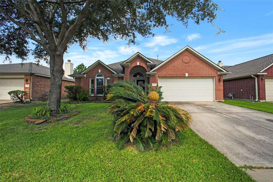 12527 Cannonwood LN, Houston, TX 77070