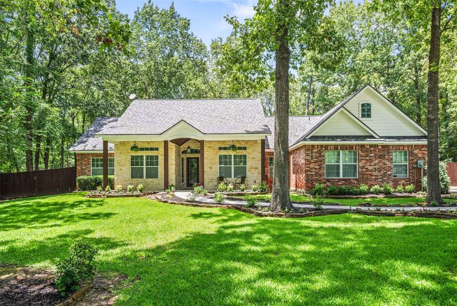 18854 Lake Terrace DR, Montgomery, TX 77356