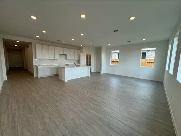 Beasley, TX 77417,1214 Shady Pines DR