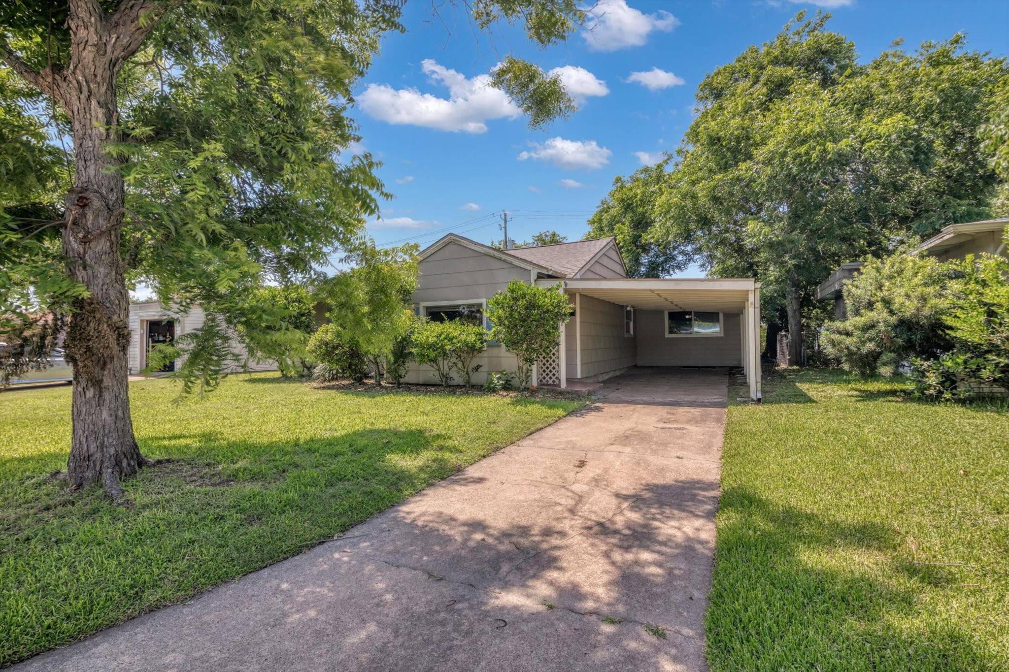 119 Barracuda AVE, Galveston, TX 77550
