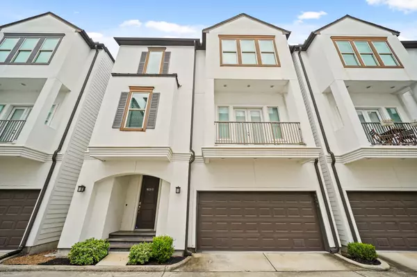 919 W 17th ST #B, Houston, TX 77008