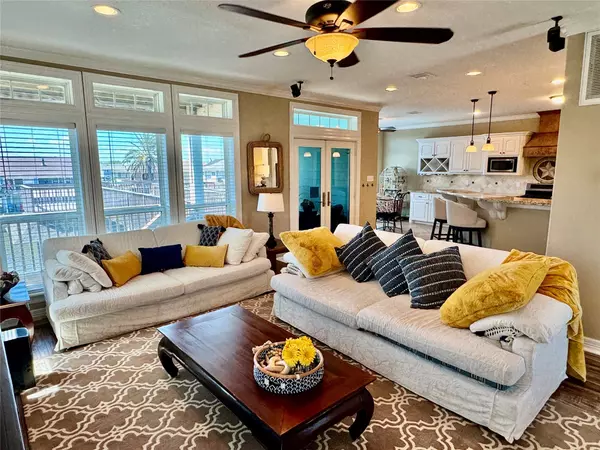 Bayou Vista, TX 77563,1177 Sailfish ST