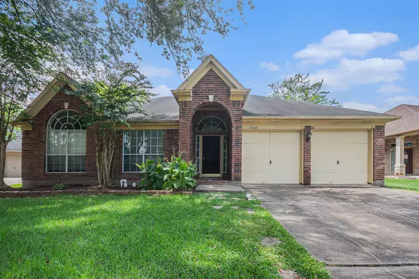 5128 Arborwood DR, League City, TX 77573