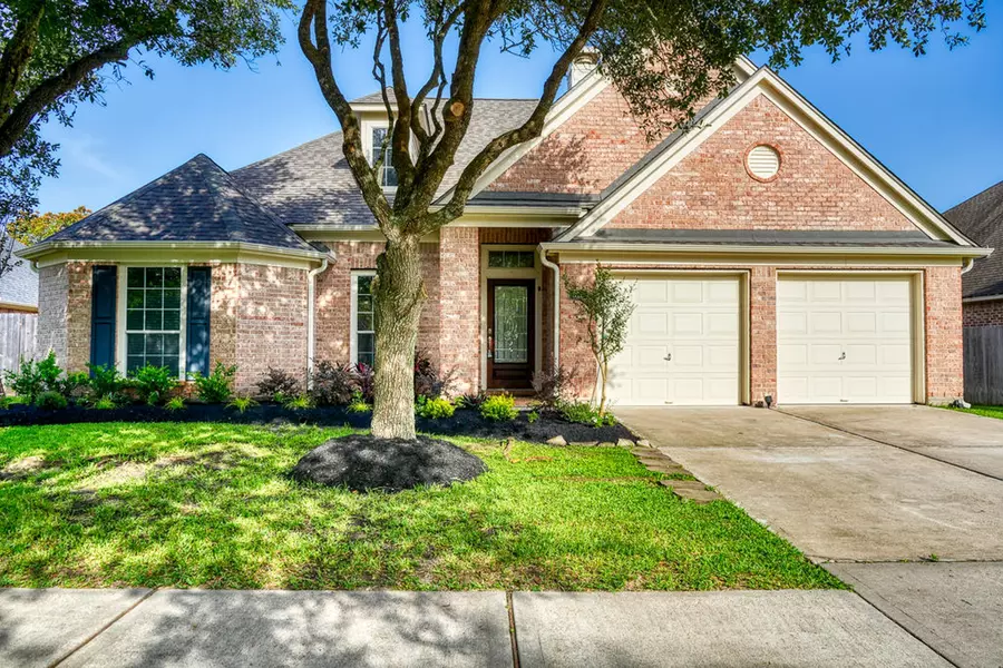 519 Ivory Stone LN, League City, TX 77573